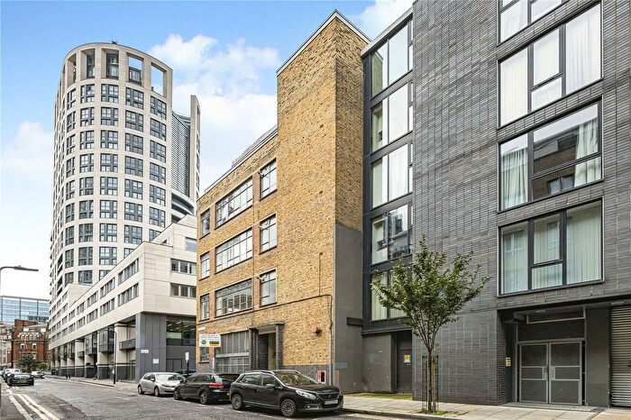 Studio To Rent In Britannia Walk, Shoreditch, London, N1