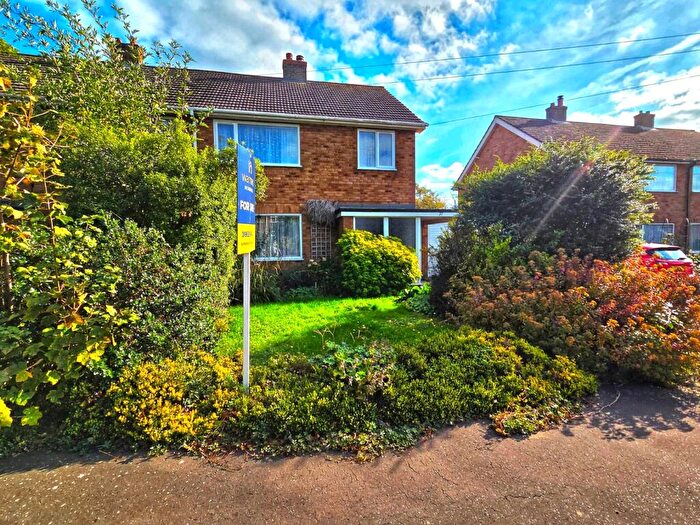 3 Bedroom Semi-Detached House For Sale In Rothbury Road, Wymondham, Norfolk, NR18