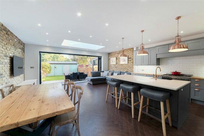 4 Bedroom Terraced House To Rent In Avoca Road, London, SW17