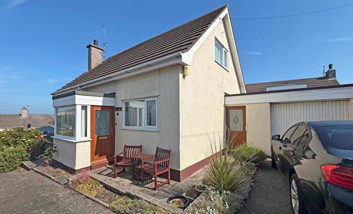 3 Bedroom Bungalow For Sale In Bryn Marchog, Porthyfelin, Holyhead, Isle Of Anglesey, LL65