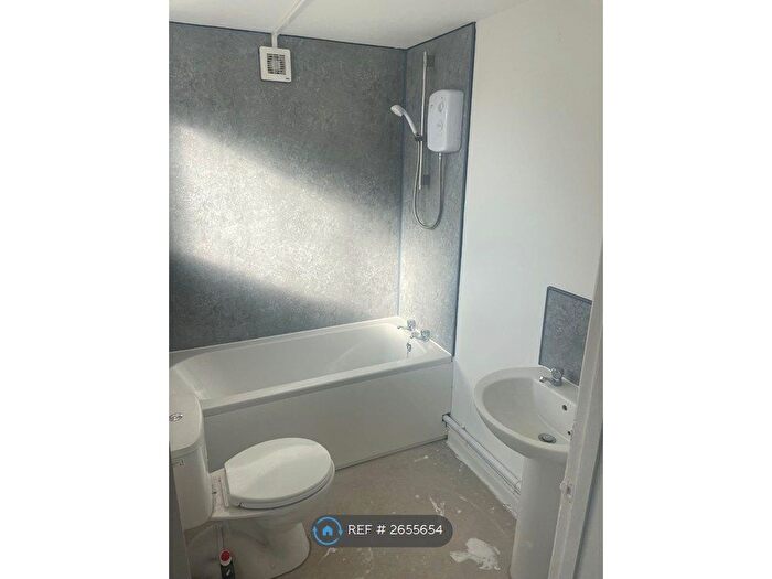 3 Bedroom Terraced House To Rent In Wellesley Street, Glos, GL1