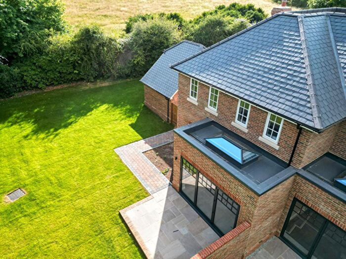 3 Bedroom Semi-Detached House For Sale In Cherry Tree Drive, Cliddesden, Basingstoke, Hampshire, RG25