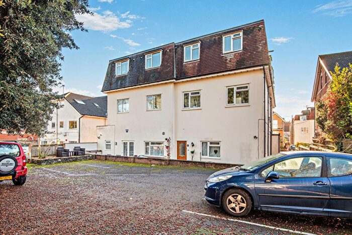 2 Bedroom Flat For Sale In Westby Road, Bournemouth, BH5