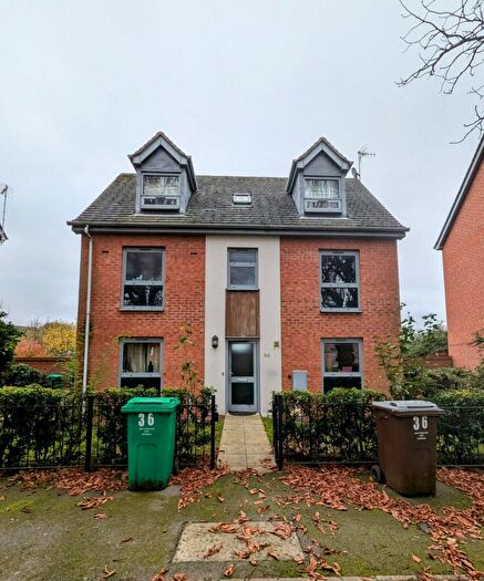 5 Bedroom Detached House To Rent In Nazareth Road, NG7