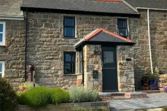 1 Bedroom Property To Rent In Carnyorth Terrace, Penzance, TR19