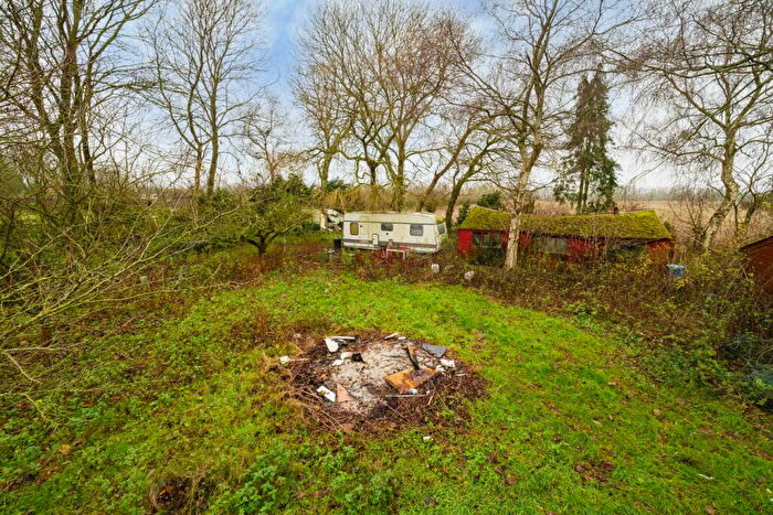 3 Bedroom Detached Bungalow For Sale In Agester Lane, Denton, Canterbury, CT4
