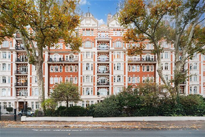 4 Bedroom Flat For Sale In North Gate, Prince Albert Road, St John's Wood, London, NW8
