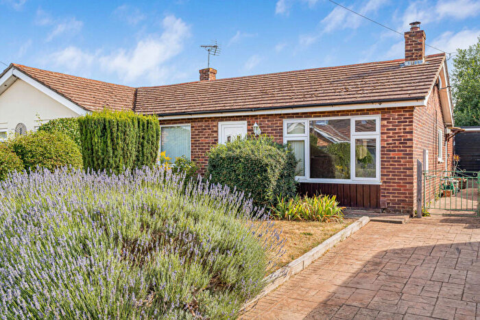 2 Bedroom Semi-Detached Bungalow For Sale In Green Close, Benson, OX10