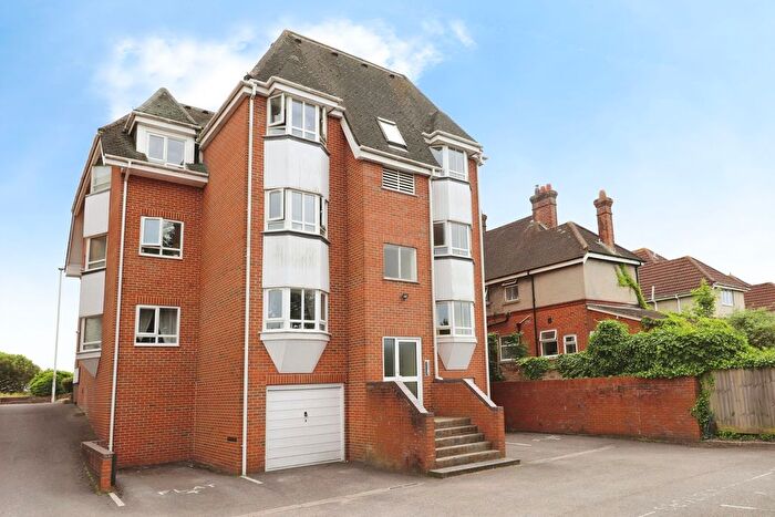 2 Bedroom Flat To Rent In Longfleet Road, Rojon Court, BH15