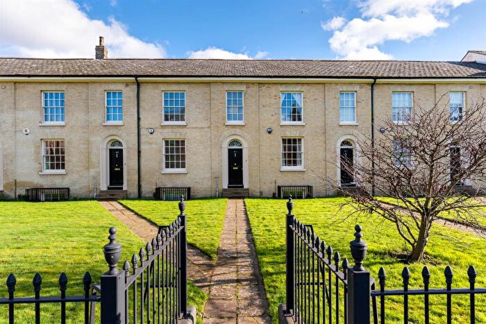 3 Bedroom Terraced House For Sale In St. Stephens Road, Norwich, NR1