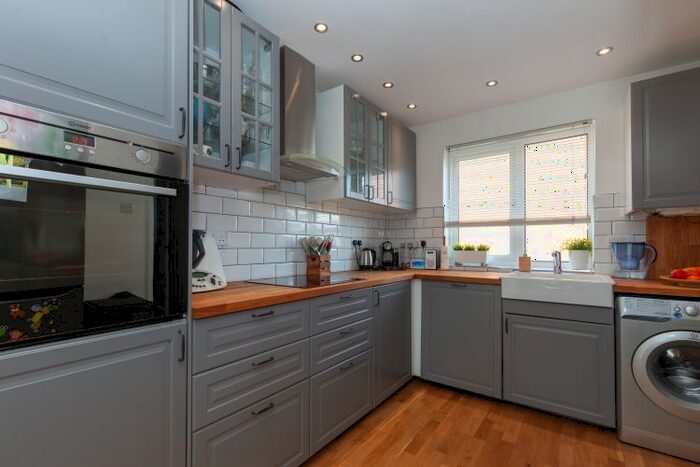 3 Bedroom Terraced House To Rent In Sherwood Avenue, Abingdon, OX14