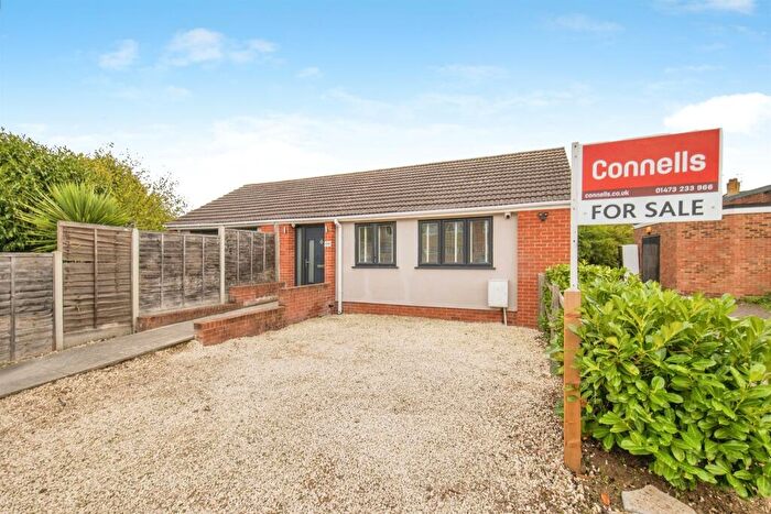 2 Bedroom Detached Bungalow For Sale In Landseer Road, Ipswich, IP3