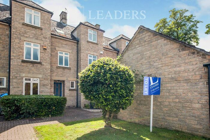 3 Bedroom Town House To Rent In Beaufort Court, Chesterton Lane, Cirencester, GL7