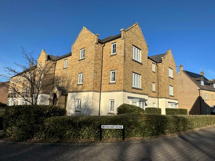 2 Bedroom Apartment To Rent In Tenby Grove, Kingsmead, MK4
