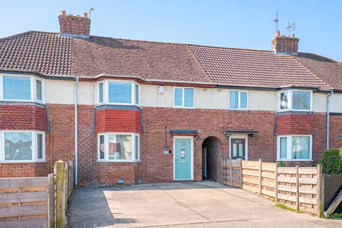 3 Bedroom Terraced House For Sale In Middleton Road, Acomb, York, YO24