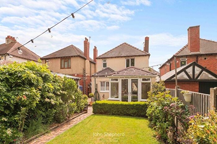 3 Bedroom Detached House For Sale In Westbourne Avenue, Cannock, Staffordshire, WS11