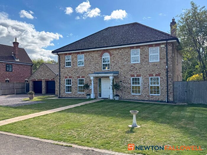 5 Bedroom Detached House For Sale In Sutton Lane, Brant Broughton, LN5