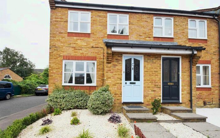 1 Bedroom Semi-Detached House To Rent In Fourth Cross Road, Twickenham, TW2