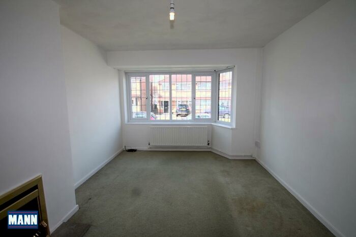 3 Bedroom House To Rent In Swaledale Road, Dartford, Kent, DA2