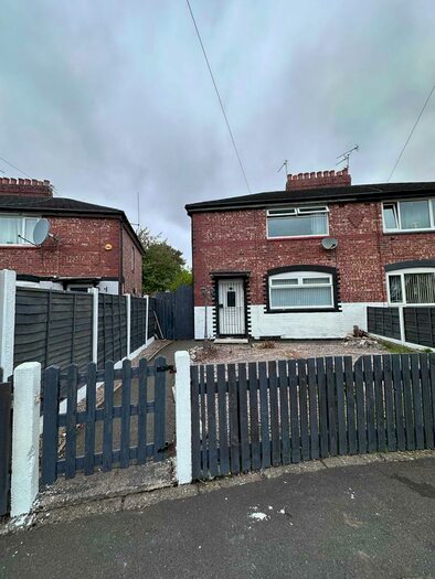 3 Bedroom Semi-Detached House To Rent In Hough End Avenue, Manchester, M21