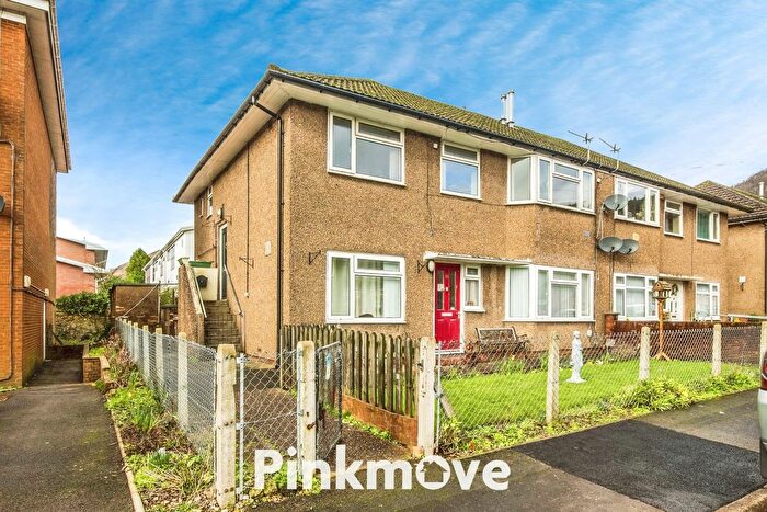 2 Bedroom Flat For Sale In Waunfawr Gardens, Cross Keys, Newport, NP11