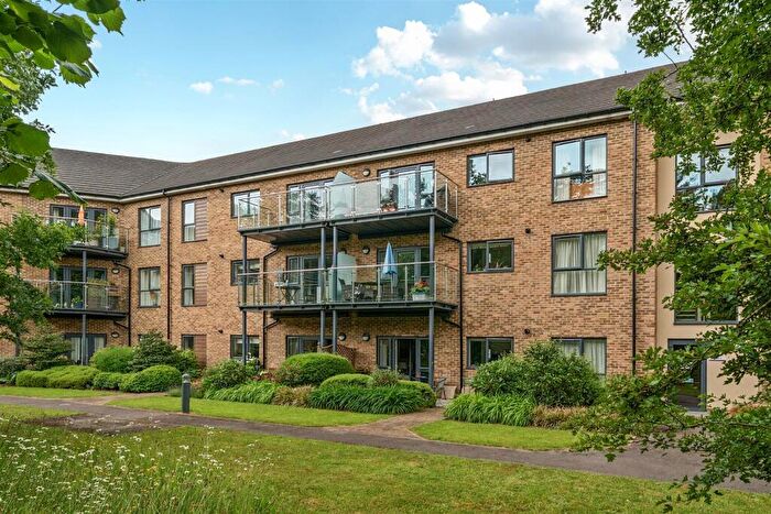 2 Bedroom Retirement Property For Sale In Hamilton Road, Sarisbury Green, SO31