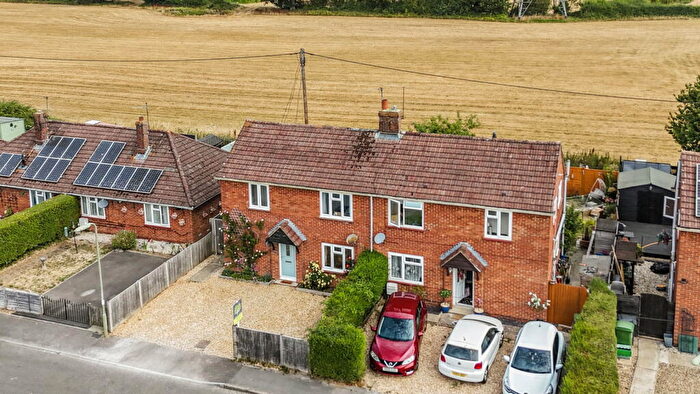 3 Bedroom Semi-Detached House For Sale In Moat Close, Bramley, Tadley, RG26