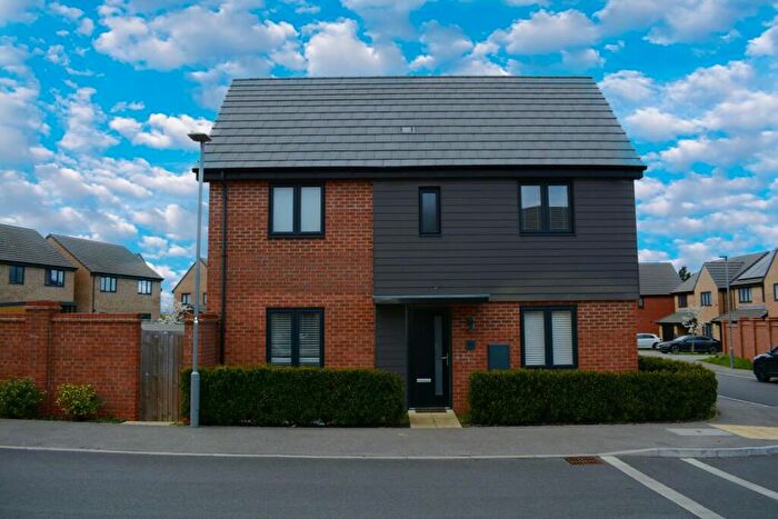 3 Bedroom Semi Detached House To Rent In Cardno Avenue, Eagle Farm South, Milton Keynes, MK17