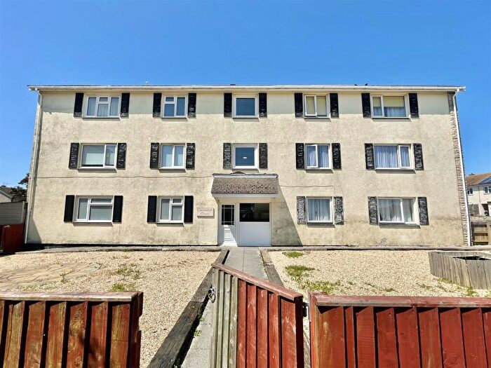 2 Bedroom Apartment For Sale In Woolcombe Road, Portland, DT5