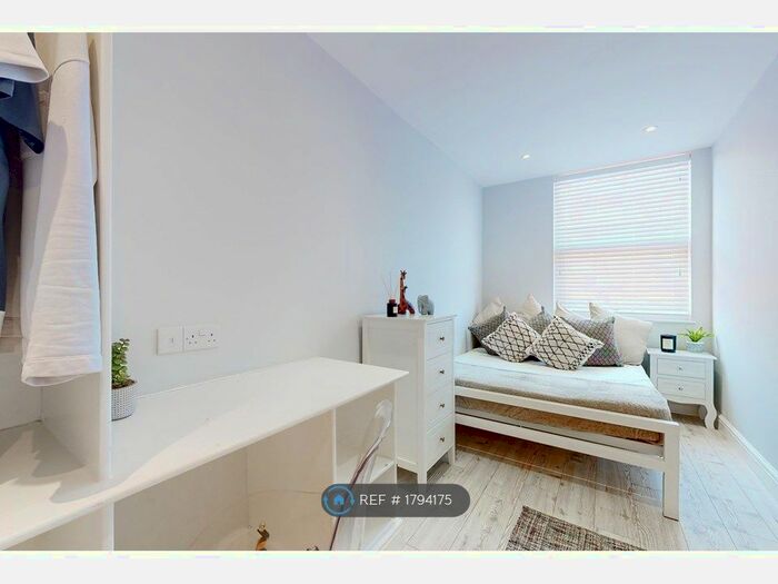 7 Bedroom Terraced House To Rent In Alderson Road, Liverpool, L15