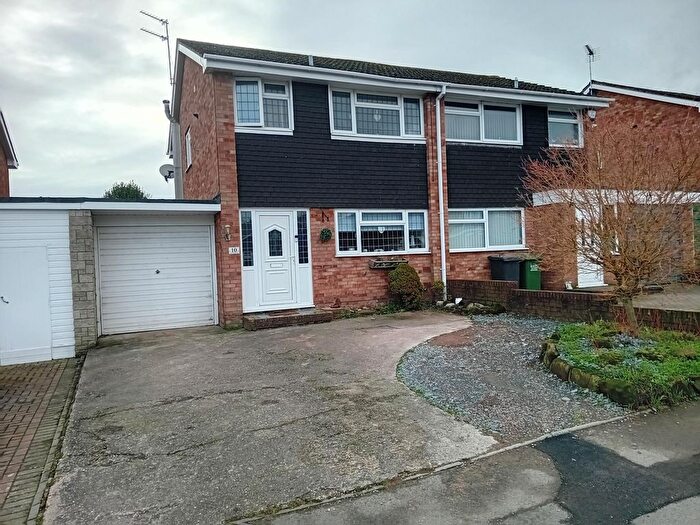 3 Bedroom Semi-Detached House For Sale In Oak Apple Close, Stourport-On-Severn, DY13