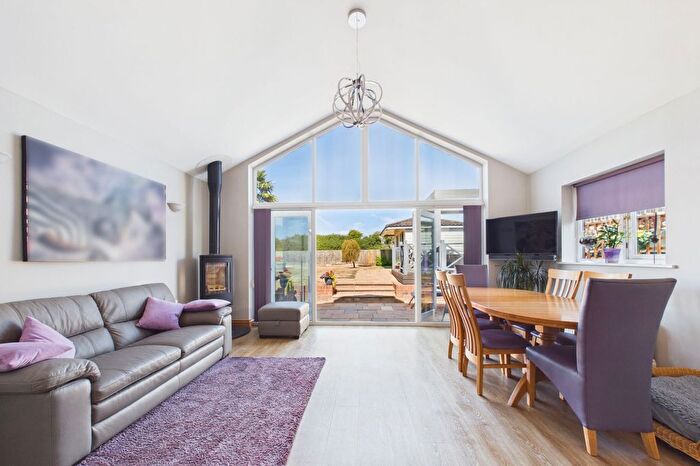 3 Bedroom Detached Bungalow For Sale In Main Road, Shutlanger, NN12