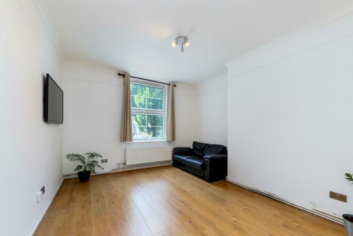 1 Bedroom Flat To Rent In Matilda House, St. Katharines Way, London, E1W