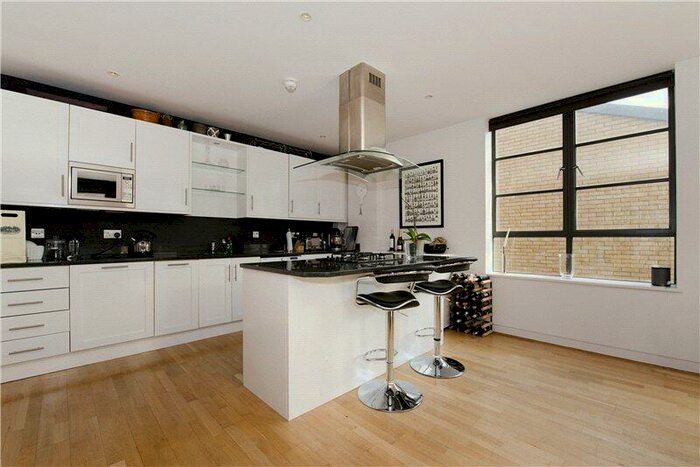2 Bedroom Flat To Rent In Elliotts Place, Angel, N1