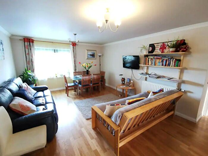 4 Bedroom Maisonette To Rent In Lower London Road, Edinburgh, EH7