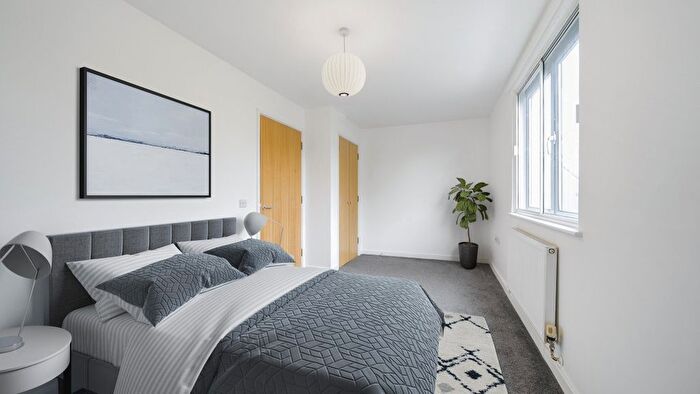 1 Bedroom Flat To Rent In Ira Court, Norwood Rd, London, SE27