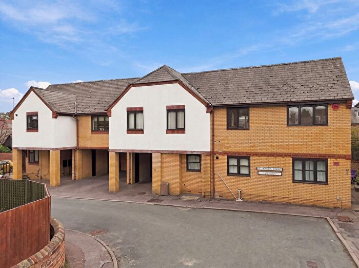 1 Bedroom Flat For Sale In St. Annes Road, Hitchin, SG5
