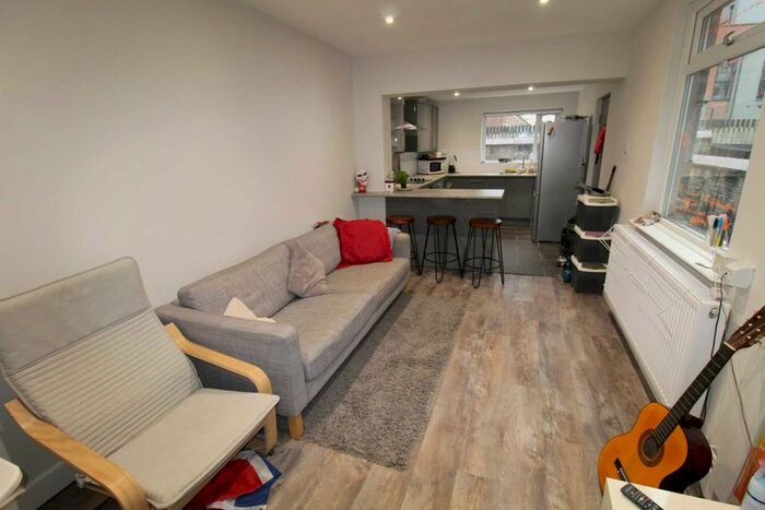 5 Bedroom Terraced House To Rent In Banff Road, Rusholme M14