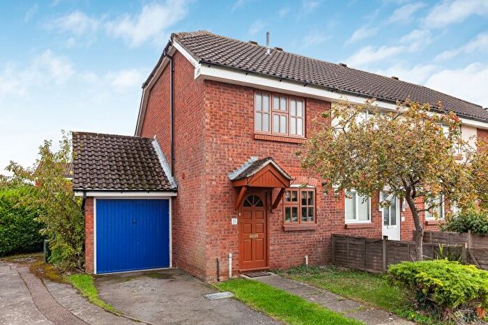 2 Bedroom End Terrace House To Rent In Roman Way, Bicester, OX26