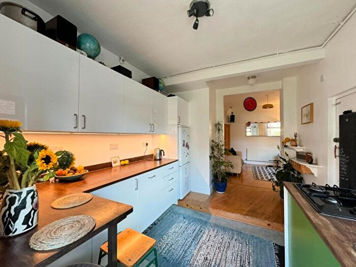 3 Bedroom Terraced House For Sale In York Avenue, Whalley Range, M16
