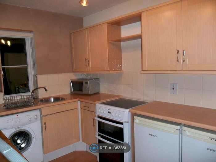 1 Bedroom Flat To Rent In Beckton, London, E6