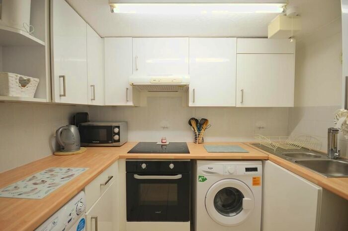 1 Bedroom Flat To Rent In Bradburne Road, Bournemouth, BH2