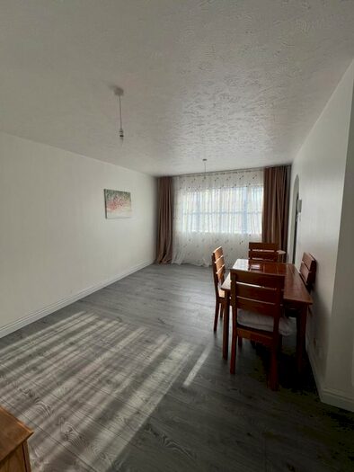 2 Bedroom Flat To Rent In Somerset Gardens, Creighton Road, London, N17
