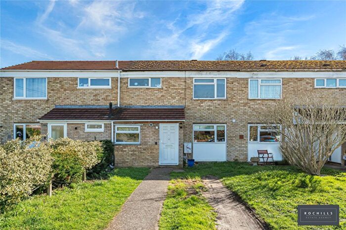3 Bedroom Terraced House For Sale In Byron Close, Walton-On-Thames, Surrey, KT12