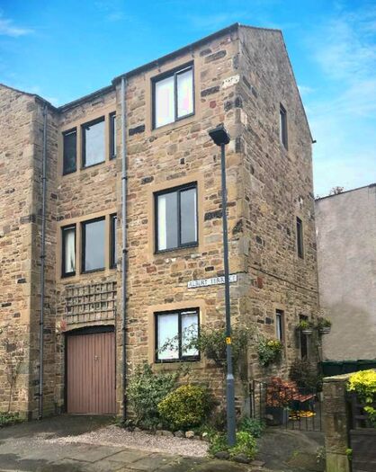2 Bedroom House To Rent In Albert Terrace Skipton, BD23