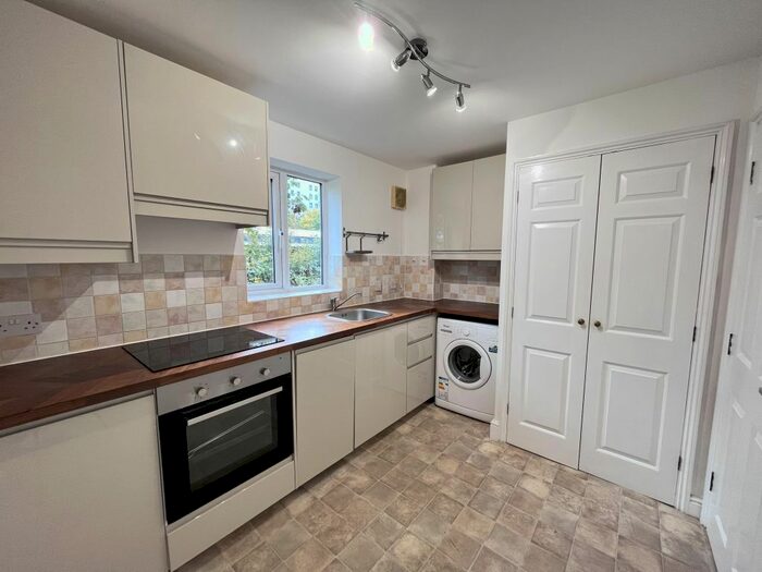 1 Bedroom Flat To Rent In Century House, Armoury House, London, SE8