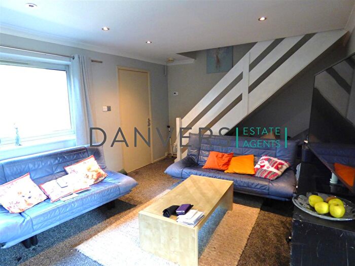 3 Bedroom Terraced House To Rent In Keightley Walk, Thurmaston, Leicester, LE4