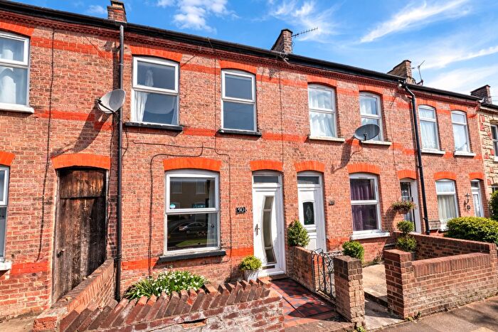 2 Bedroom Terraced House To Rent In Butlin Road, Luton, Bedfordshire, LU1