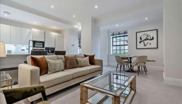 2 Bedroom Flat To Rent In Rainville Road, W6
