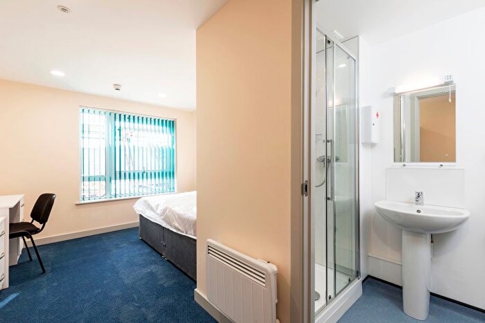 1 Bedroom Flat To Rent In Fawcett Road, Southsea, PO4